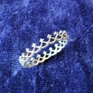 Vintage 925 sterling silver handmade delicate princess crown ring
